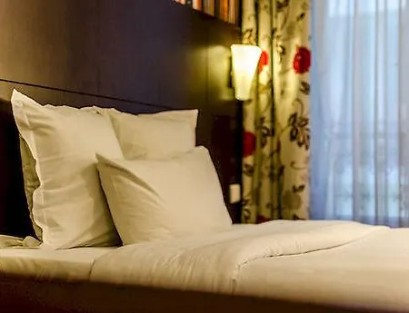 Riviera Renovated Hotel Parigi