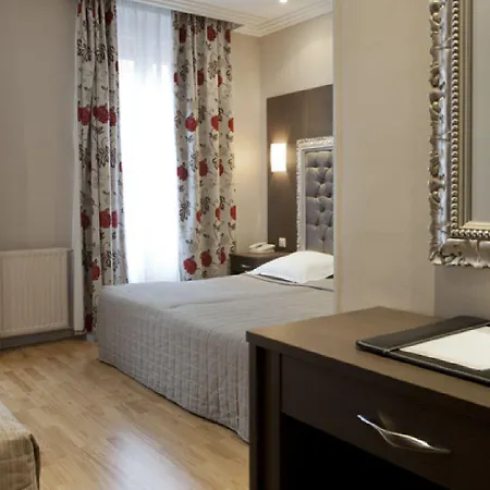 Riviera Renovated 3*