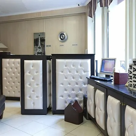 Riviera Renovated Hotel 3*