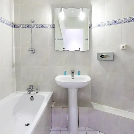 Riviera Renovated 3*