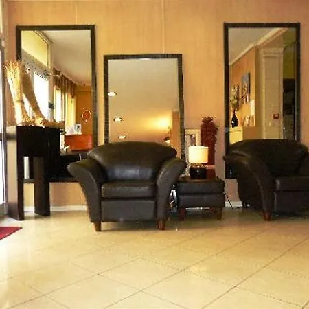 Hotel Riviera Renovated 3*