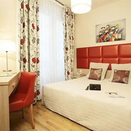 Riviera Renovated Hotel