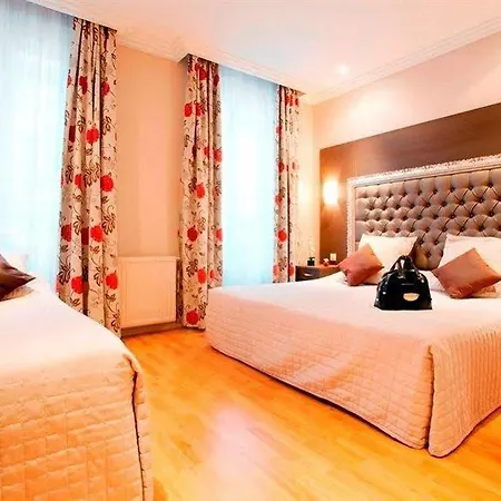 Hotel Riviera Renovated