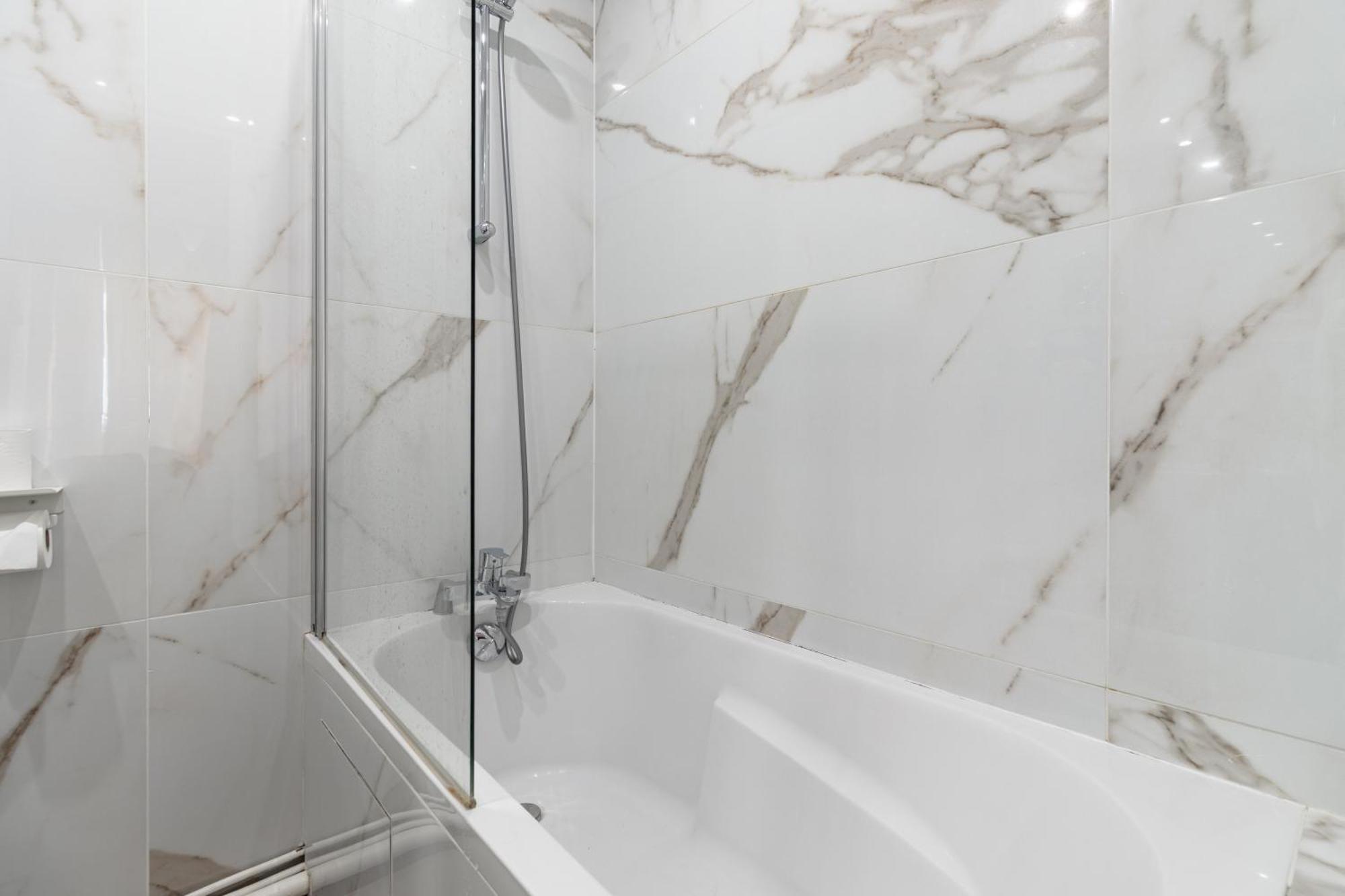 Riviera Renovated Hotel 3*
