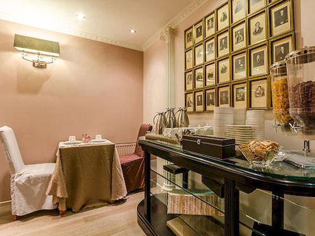 Riviera Opera Cadet Paris