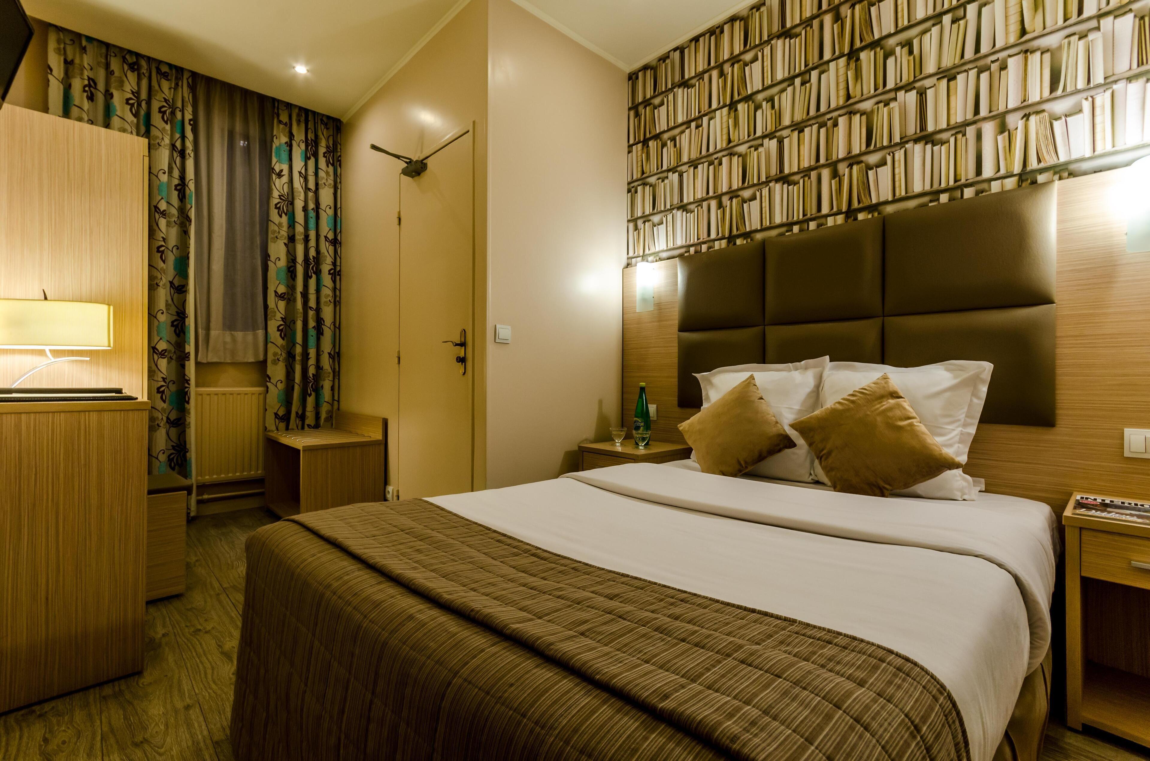 Hotel Riviera Opera Cadet Paris