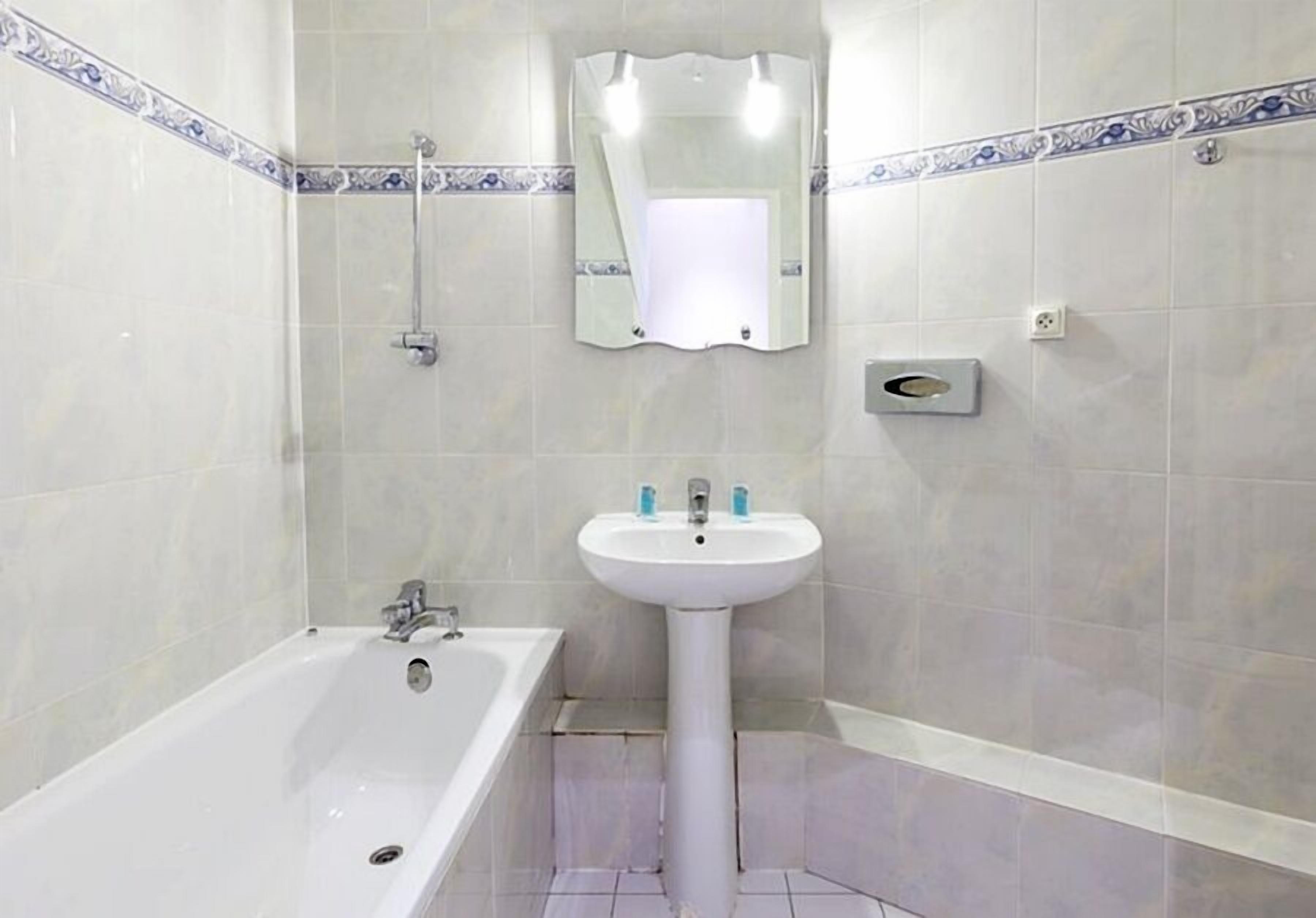 Riviera Renovated 3*