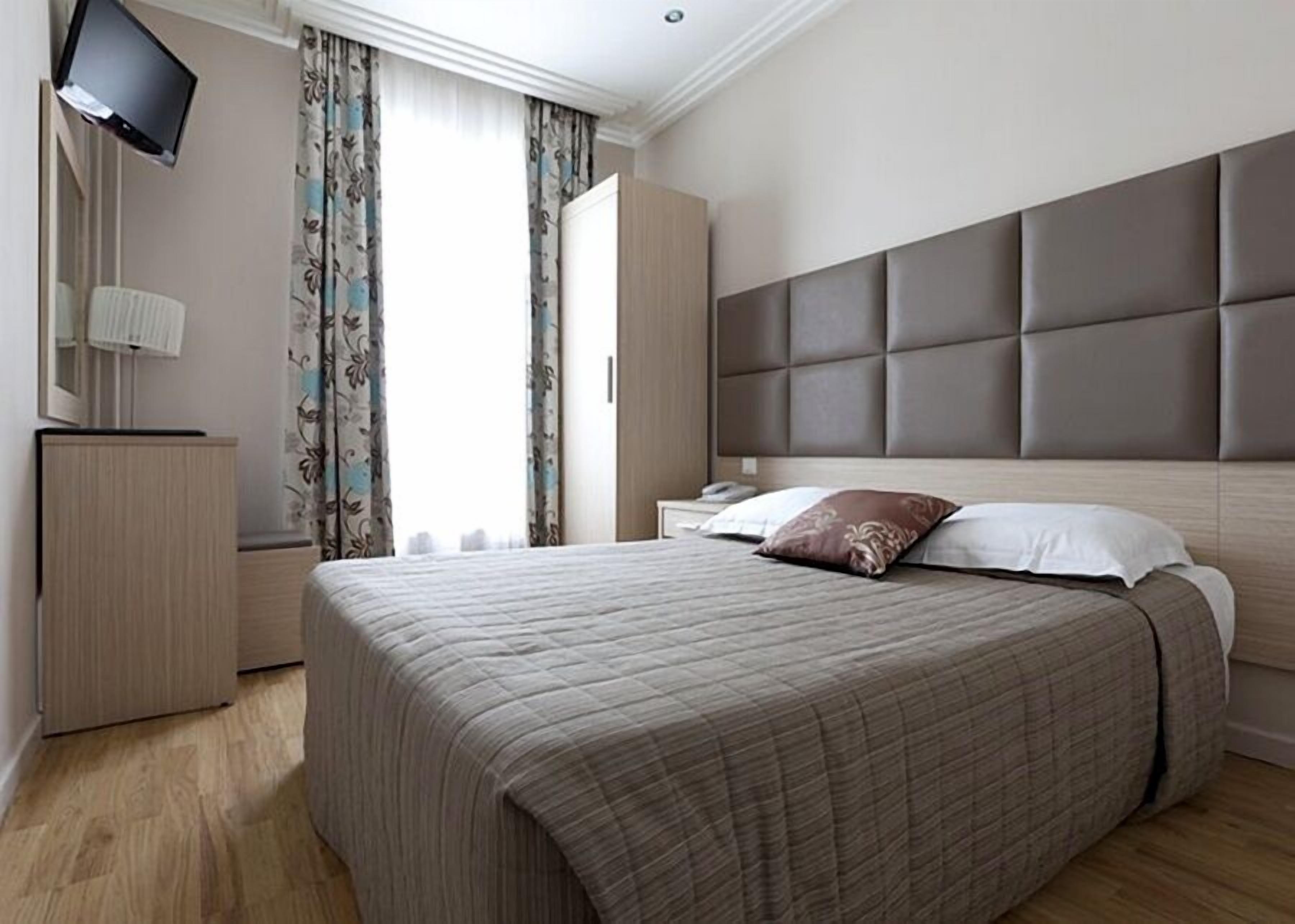 Riviera Renovated Hotel Parigi