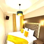 Hotel Riviera Renovated